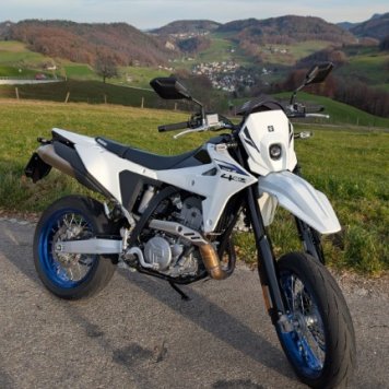 PXL_20251111_143247428.MP