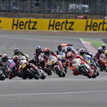motogp-championship-grand-prix-superbike-race-racing-moto-lemans-213-wallpaper-1